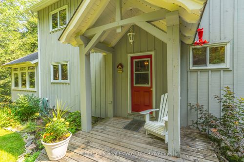 1003 Arnott Lane, Haliburton, ON, K0M1S0 | Card Image