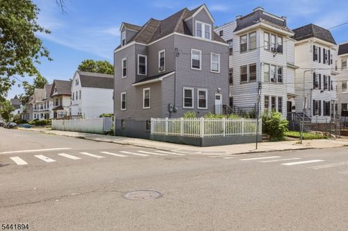 44 Fabyan Pl, Newark, NJ, 07108-1025 | Card Image