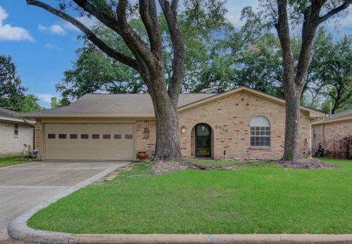 5710 Verdome Ln, Houston, TX, 77092-4124 | Card Image