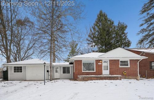 1601 Helen St, Inkster, MI, 48141-1780 | Card Image