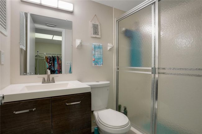 master bathroom | Image 12