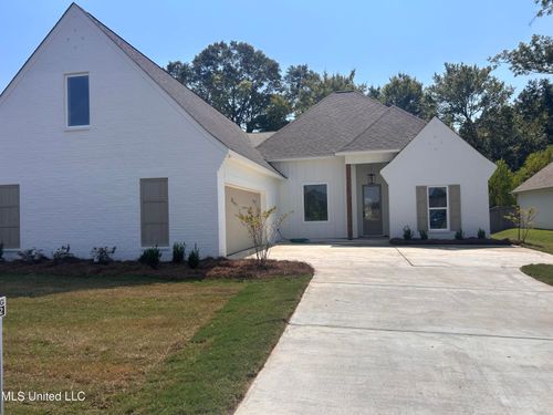 176 Sweetbriar Cir, Canton, MS, 39046-8055 | Card Image