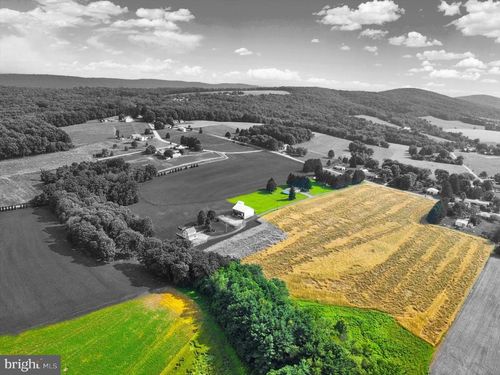 1023 Enders Rd, HALIFAX, PA, 17032-9246 | Card Image