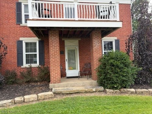 8385 Paris Avenue, Louisville, OH, 44641 | Card Image