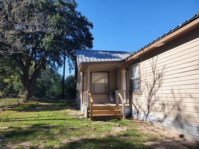 909 W Elder Street, House other with 3 bedrooms, 2 bathrooms and null parking in Colmesneil TX | Image 3