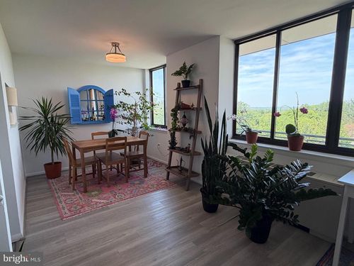 805-4390 Lorcom Ln, ARLINGTON, VA, 22207-3331 | Card Image