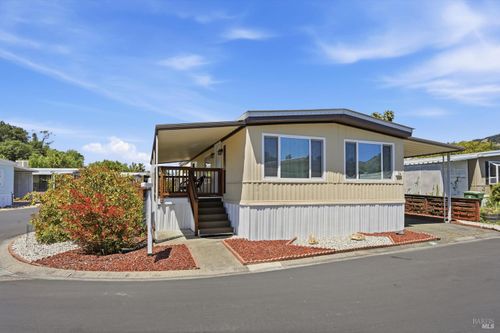 34 Magnolia Dr, Calistoga, CA, 94515-9787 | Card Image