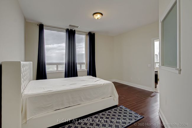 PH5 - 1 Belvedere Crt, Condo with 1 bedrooms, 2 bathrooms and 1 parking in Brampton ON | Image 8