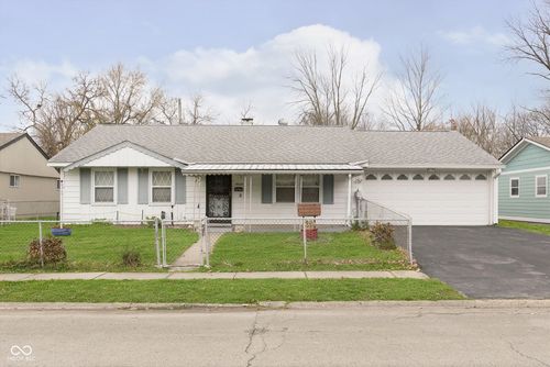 8530 Meadowlark Drive, Indianapolis, IN, 46226 | Card Image