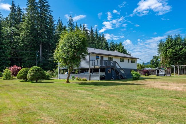 1301 Sayward Rd, House other with 5 bedrooms, 3 bathrooms and 6 parking in Sayward BC | Image 57
