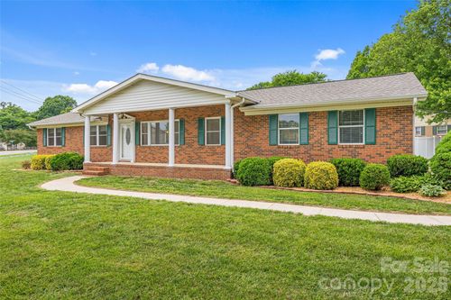 2430 Old Cedarwood Drive Nw, Concord, NC, 28027 | Card Image