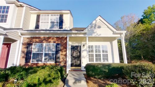 14271 Tranters Creek Ln, Charlotte, NC, 28273-7085 | Card Image