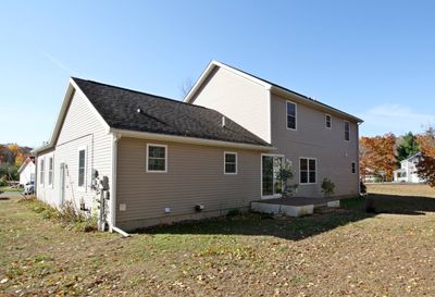 72 Daisy Lane, House other with 4 bedrooms, 2 bathrooms and null parking in Middlebury VT | Image 3