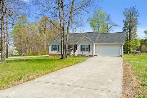 768 Nat Conrad Rd, Lexington, NC, 27292-6810 | Card Image