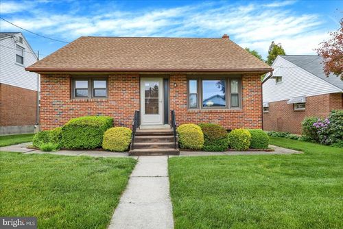 1242 Commonwealth Boulevard, READING, PA, 19607 | Card Image