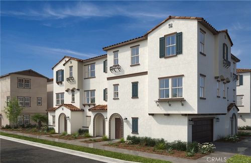 9415 Paramount St, South El Monte, CA, 91733-1582 | Card Image