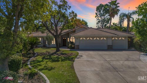 5102 Swaps Ct, Bakersfield, CA, 93312-4144 | Card Image