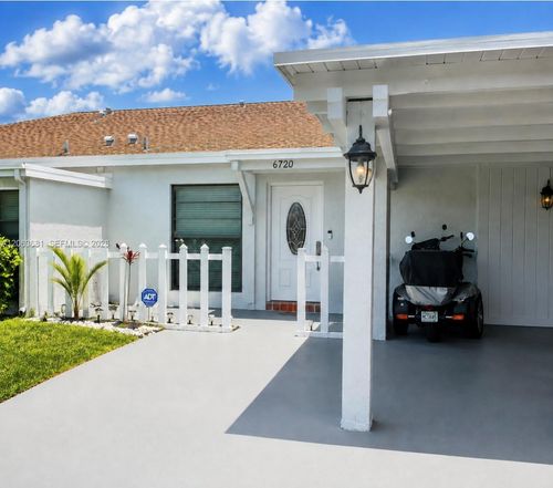 6720 Moonlit Dr, Delray Beach, FL, 33446-1632 | Card Image