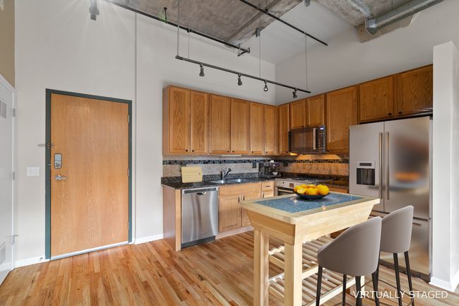 APT-211 - 2001 Calumet Ave, Home with 0 bedrooms, 1 bathrooms and 1 parking in CHICAGO IL | Image 9