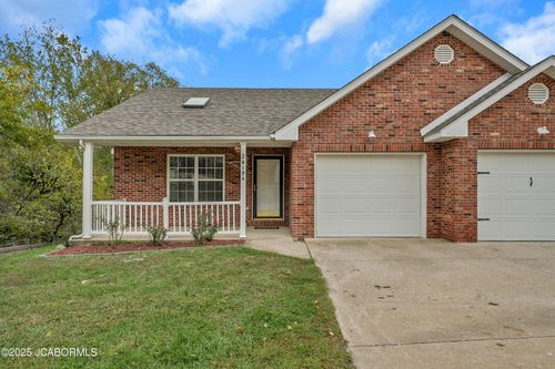 a-2415 Beasley Ct, Jefferson City, MO, 65101-2404 | Card Image