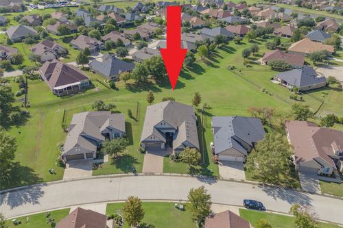 8800 Sarasota, Denton, TX, 76207-6828 | Card Image