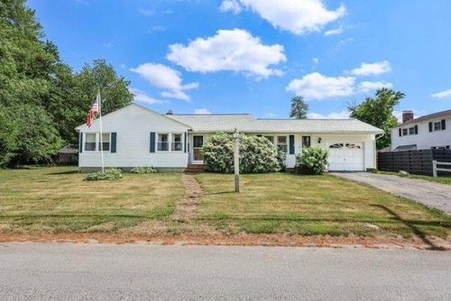 68 Robinson Rd, Nashua, NH, 03060-5840 | Card Image