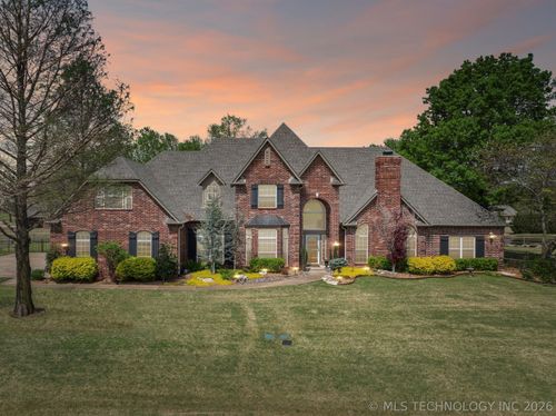 24120 Meadowview Ct, Claremore, OK, 74019-4116 | Card Image