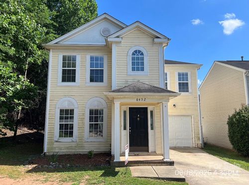 8432 Spirea Ct, Charlotte, NC, 28215-7107 | Card Image