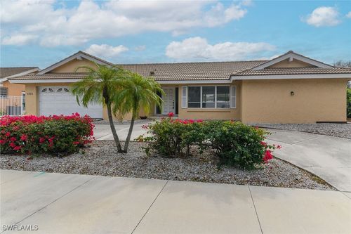 1321 N Collier Blvd, MARCO ISLAND, FL, 34145-2342 | Card Image