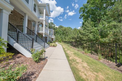 110-11548 Helmond Way, Raleigh, NC, 27617 | Card Image