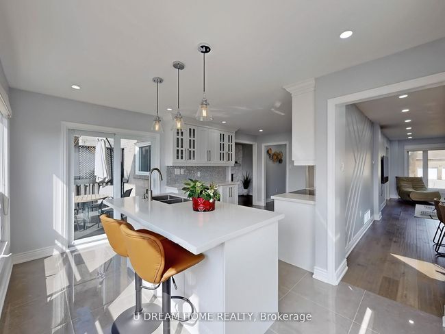 84 Autumn Way, House other with 4 bedrooms, 4 bathrooms and 4 parking in Aurora ON | Image 10