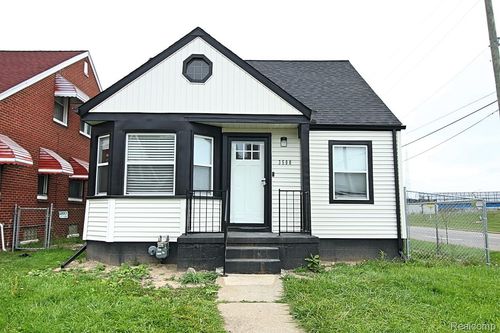 13500 Wisconsin St, Detroit, MI, 48238-2352 | Card Image