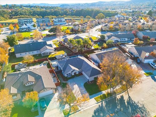 2638 Vineyard Cir, Paso Robles, CA, 93446-6342 | Card Image