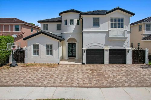 17933 Nw 87th Pl, Hialeah, FL, 33018-6719 | Card Image