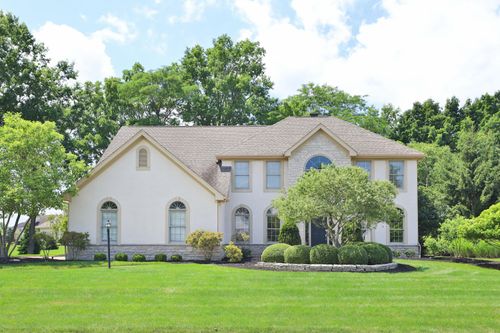 8292 Rookery Way, Westerville, OH, 43082-8231 | Card Image