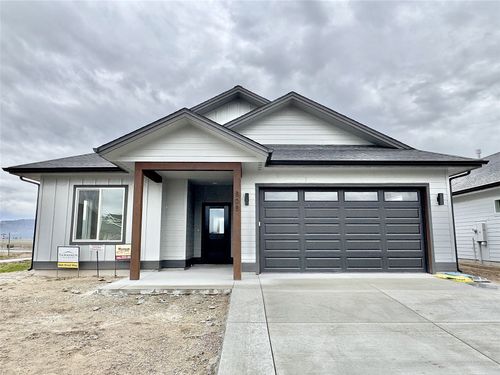 808 Rivet Way, Kalispell, MT, 59901-1039 | Card Image