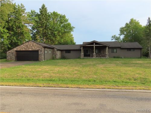 1357 Sturgeon Point Rd, Derby, NY, 14047-9615 | Card Image