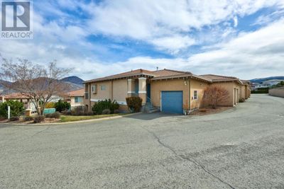 501 - 875 Sahali Terr, Home with 3 bedrooms, 3 bathrooms and 3 parking in Kamloops BC | Image 2