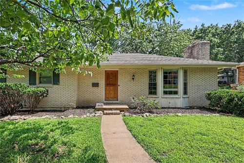 5609 Manning Ave, Raytown, MO, 64133-3263 | Card Image