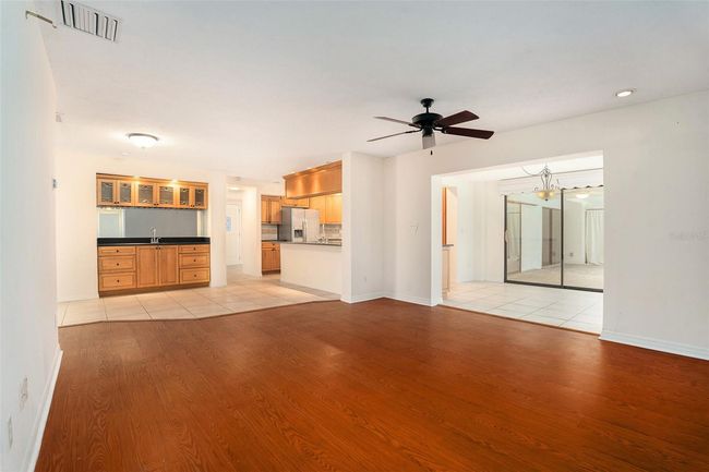 13310 Golf Crest Cir, House other with 6 bedrooms, 3 bathrooms and null parking in TAMPA FL | Image 8