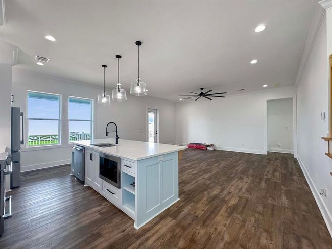 2301 Trinidad, House other with 4 bedrooms, 3 bathrooms and 1 parking in Crystal Beach TX | Image 14