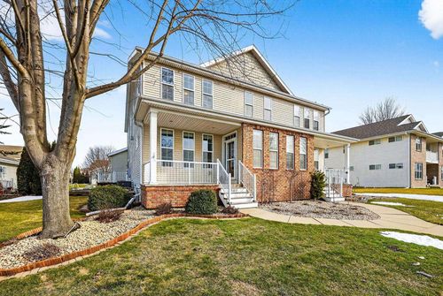 5222 Sassafras Dr, Fitchburg, WI, 53711-7656 | Card Image