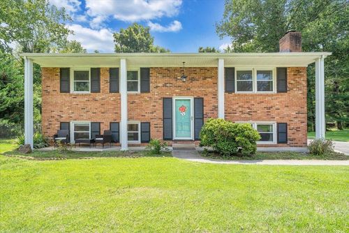 3428 S Park Cir, Roanoke, VA, 24018-2519 | Card Image