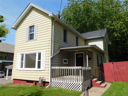 321 Wallace St, Erie, PA, 16507-1646 | Card Image