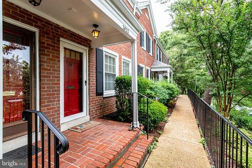 2822 S Buchanan St, ARLINGTON, VA, 22206-1306 | Card Image