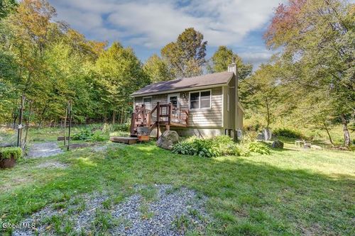 511 Dennie Rd, Mayfield, NY, 12117-3618 | Card Image