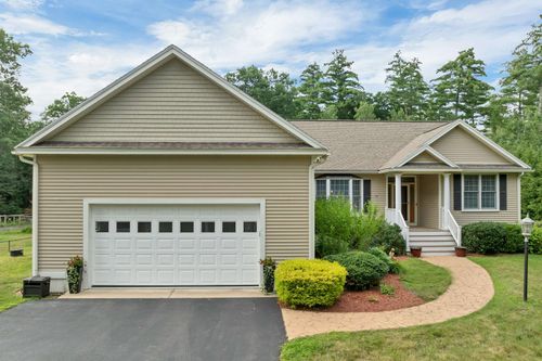 112 Pinecrest Rd, Litchfield, NH, 03052-2343 | Card Image