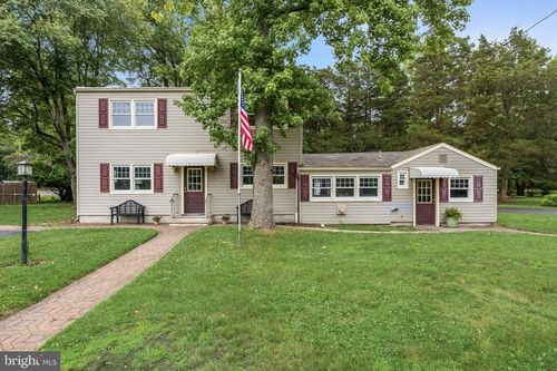 125 Iroquois Trl, MEDFORD LAKES, NJ, 08055-1619 | Card Image