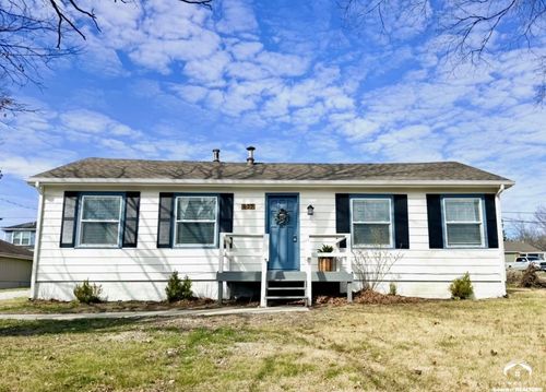 627 Birch St, Eudora, KS, 66025-9521 | Card Image