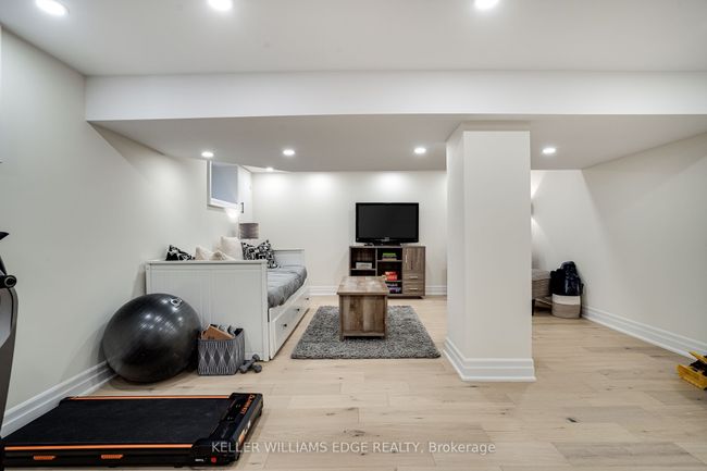 3322 Regional Rd 56, House other with 5 bedrooms, 3 bathrooms and 10 parking in Hamilton ON | Image 37